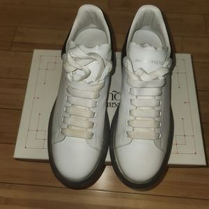 ALEXANDER MCQUEEN OVERSIZED WHITE  CLEAR SOLE SNEAKERS